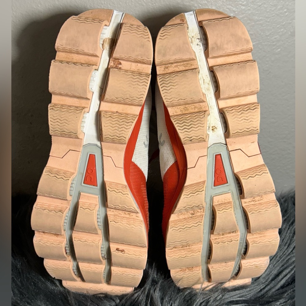ON Running Women's Cloudsurfer 6 Running Shoes Rust Sneakers Size 9.5 - Picture 7 of 10